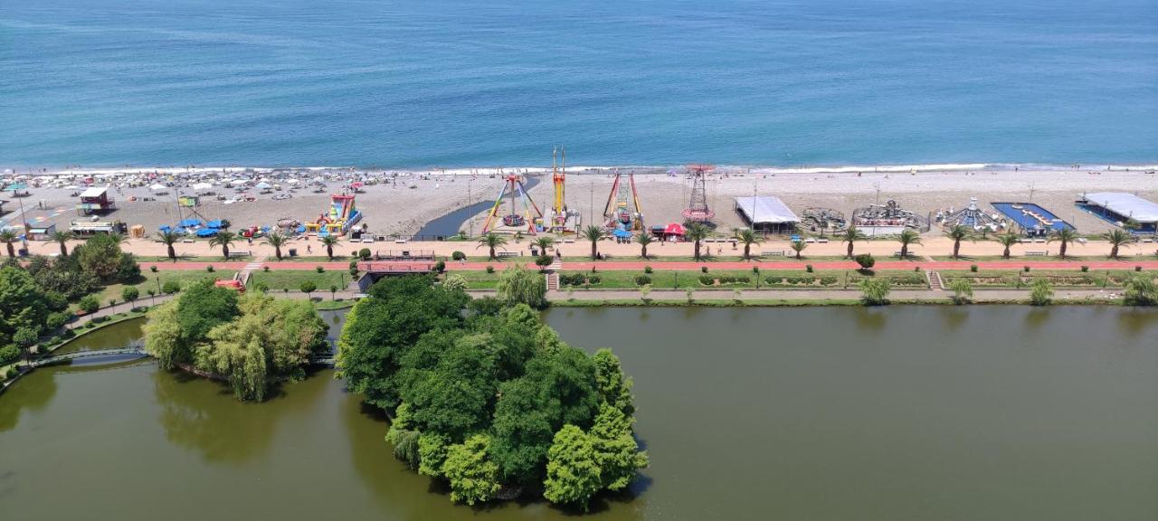 Only Front Sea View, No Side View, Wonderful Panorama, High Floor, Location Guarantee Aparthotel Batumi Exterior photo