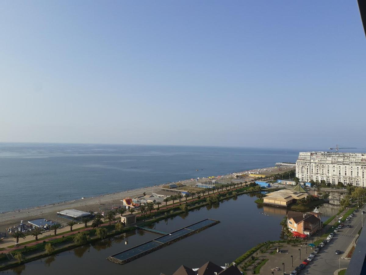 Only Front Sea View, No Side View, Wonderful Panorama, High Floor, Location Guarantee Aparthotel Batumi Exterior photo