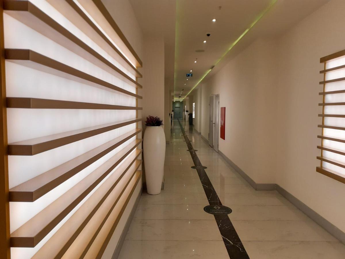 Only Front Sea View, No Side View, Wonderful Panorama, High Floor, Location Guarantee Aparthotel Batumi Exterior photo